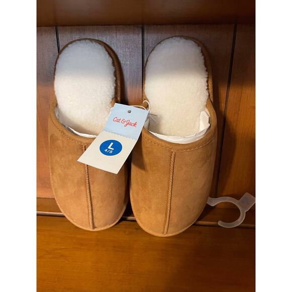 NWT Size Large (4/5) Youth Suede and Fur Slipper - Picture 2 of 2